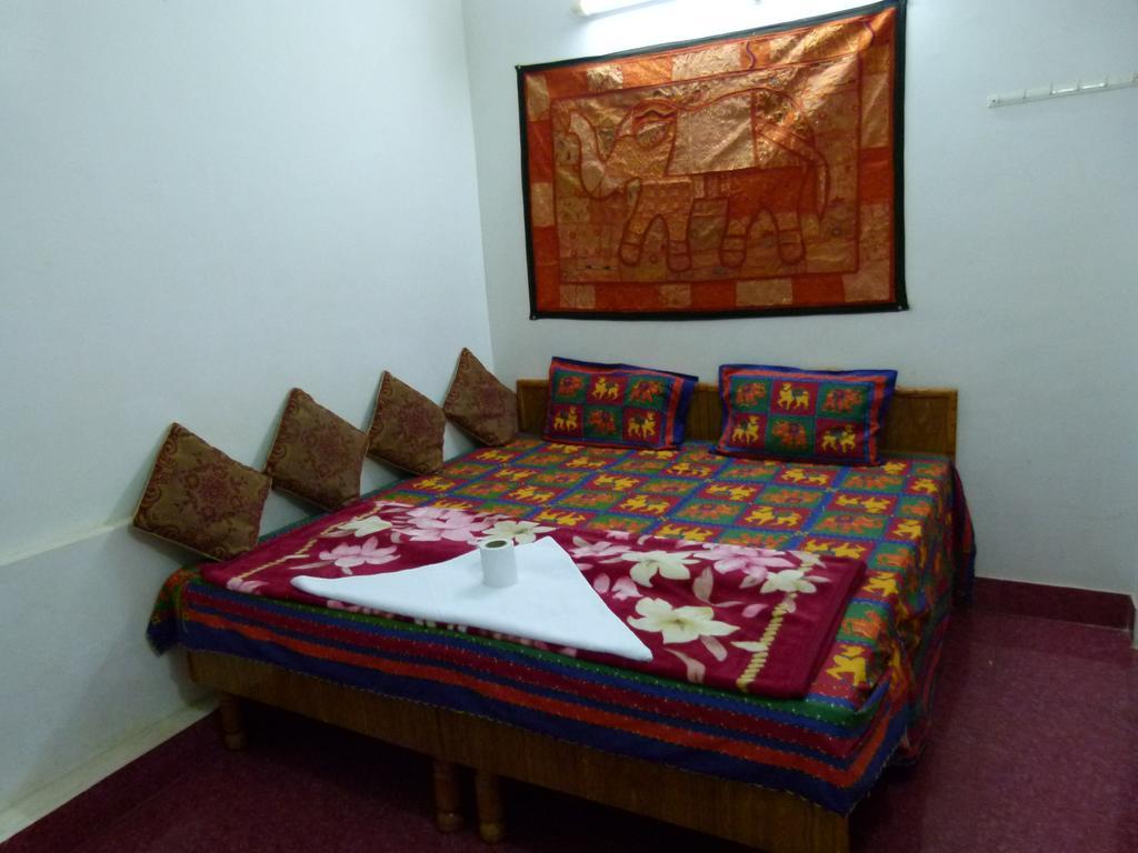 Gajanand Guest House Jaisalmer Zimmer foto